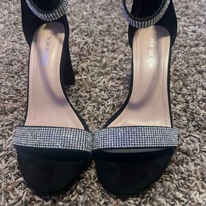 TOP Moda Black Heels with Rhinestone Straps